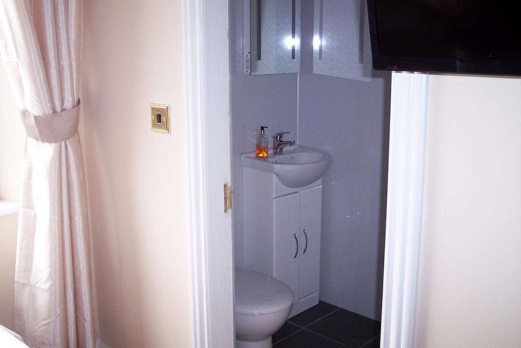 אינברנס Braehead Guest House חדר תמונה